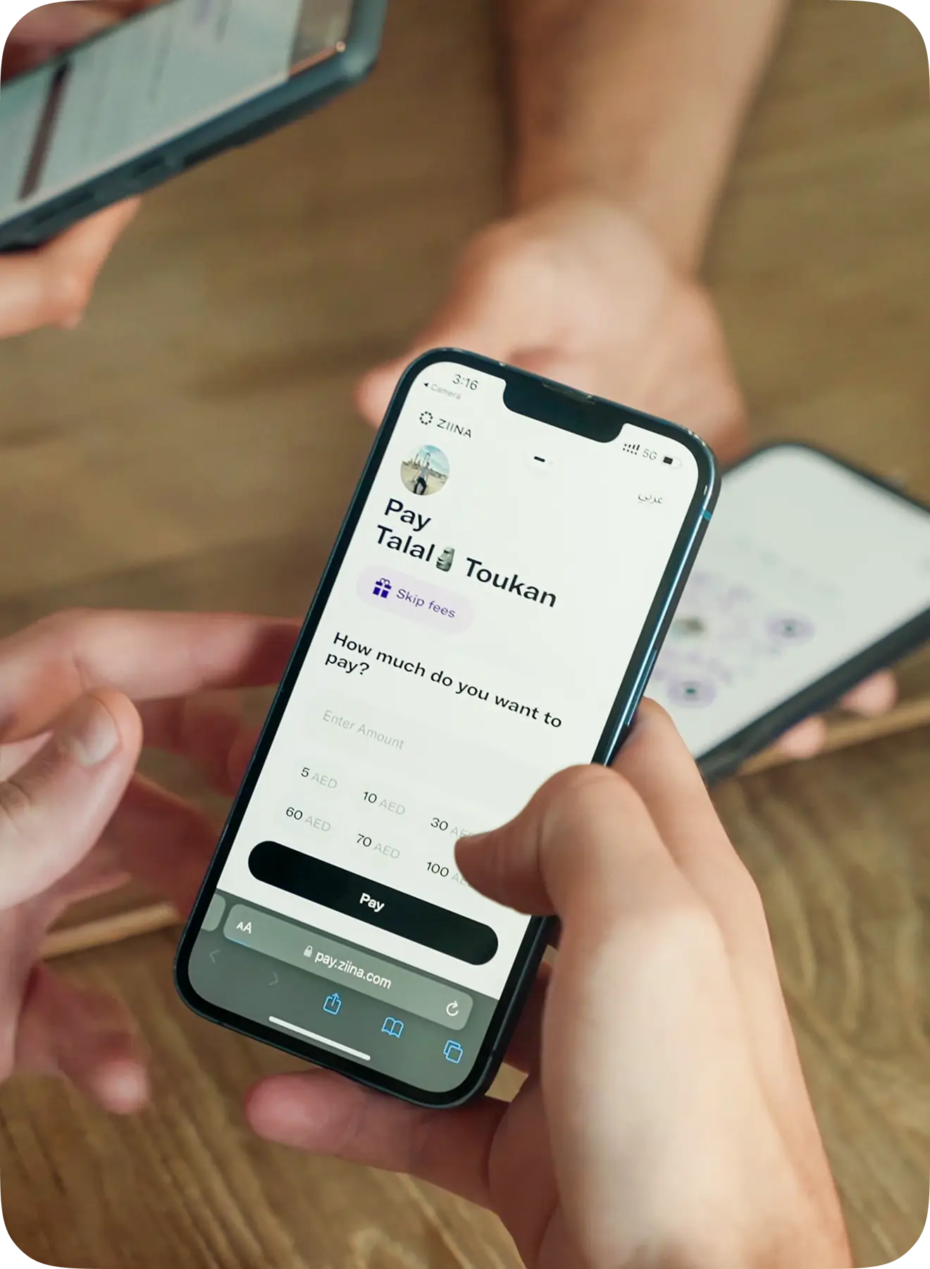 ادفع عبر التطبيق. وأرسل الفلوس لأصدقائك وعائلتك بثواني